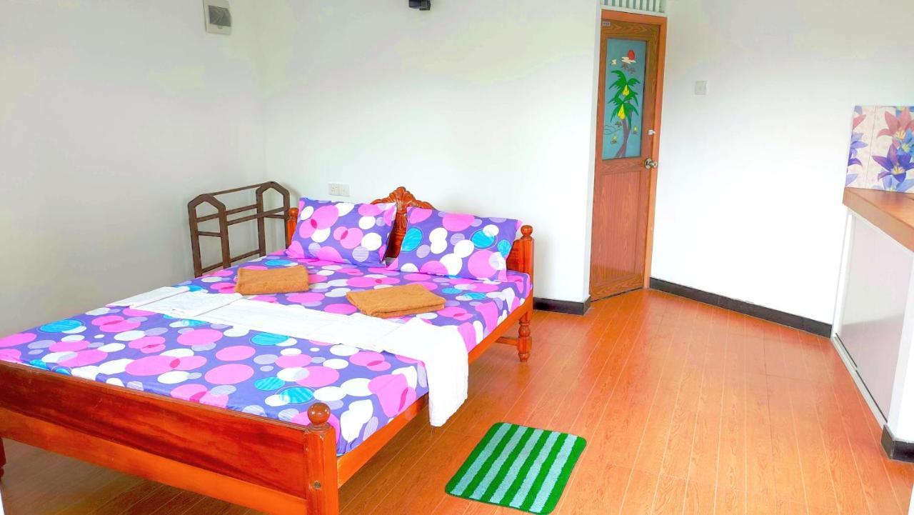 Villa Dragon House Boossa Exterior photo