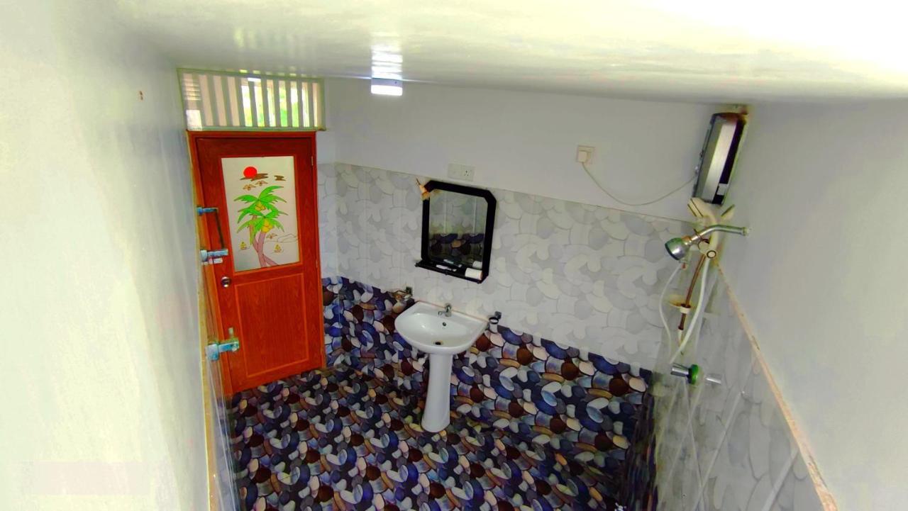 Villa Dragon House Boossa Exterior photo