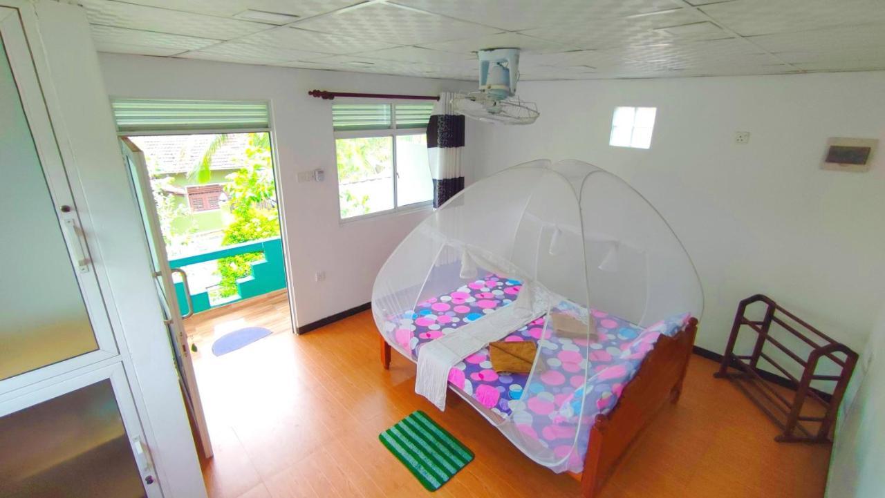 Villa Dragon House Boossa Exterior photo